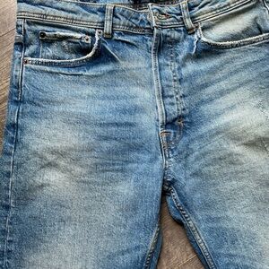 Zara distressed Denim Jeans Trafaluc 31